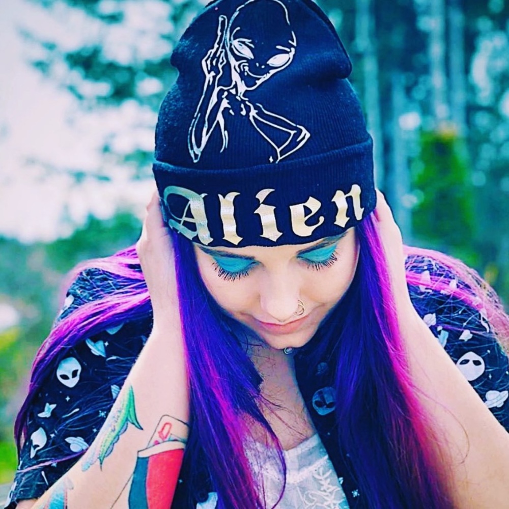 🌈👽 ALIEN!!! Beanie